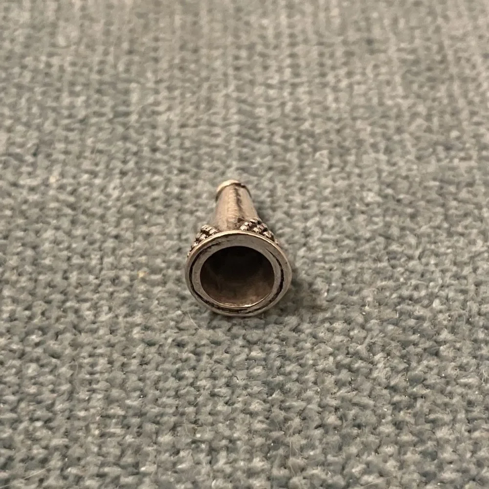 Bead